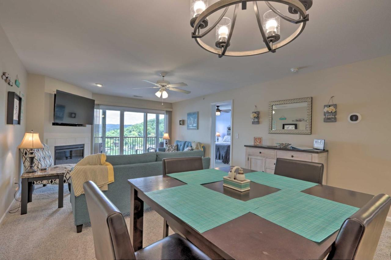 The Lake Escape With Balcony And Pool Access! Camdenton Extérieur photo