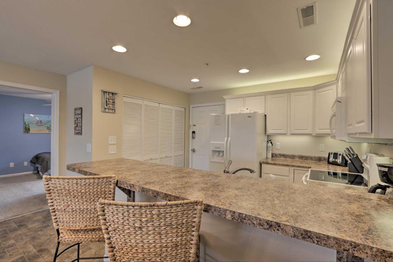 The Lake Escape With Balcony And Pool Access! Camdenton Extérieur photo
